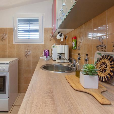 Apartmani Alaga B Tribalj Exteriör bild